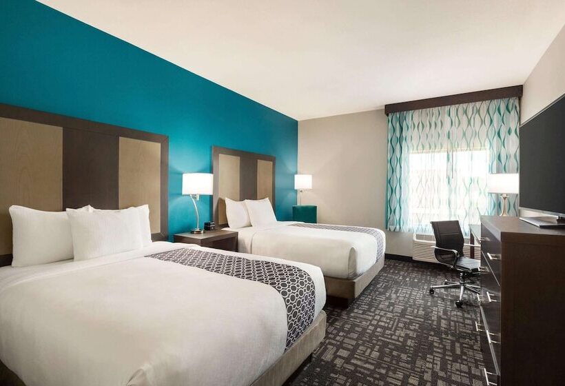 غرفه قياسيه سريرين مزدوجين, Days Inn By Wyndham Gainesville Florida