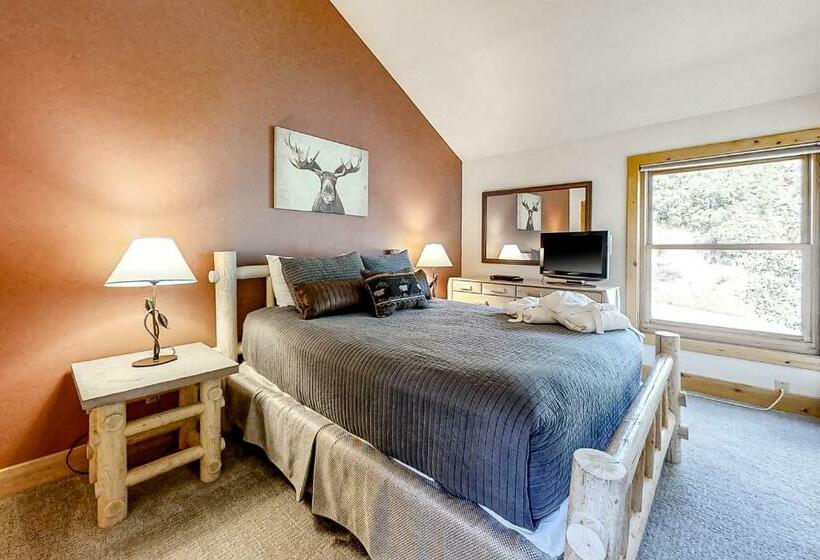 2ベッドルームアパートメント, Kutuk Condominiums