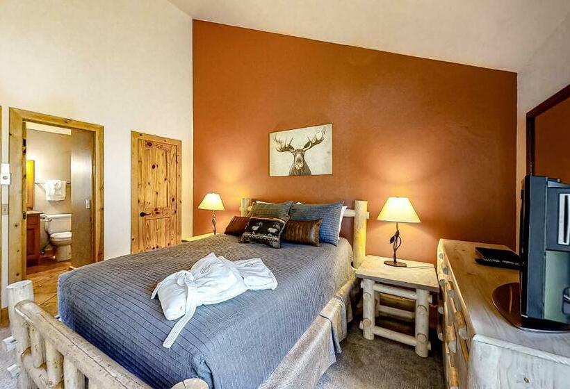 2ベッドルームアパートメント, Kutuk Condominiums