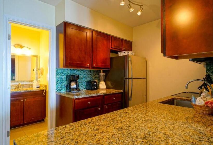 标准工作室, La Costa Beach Club