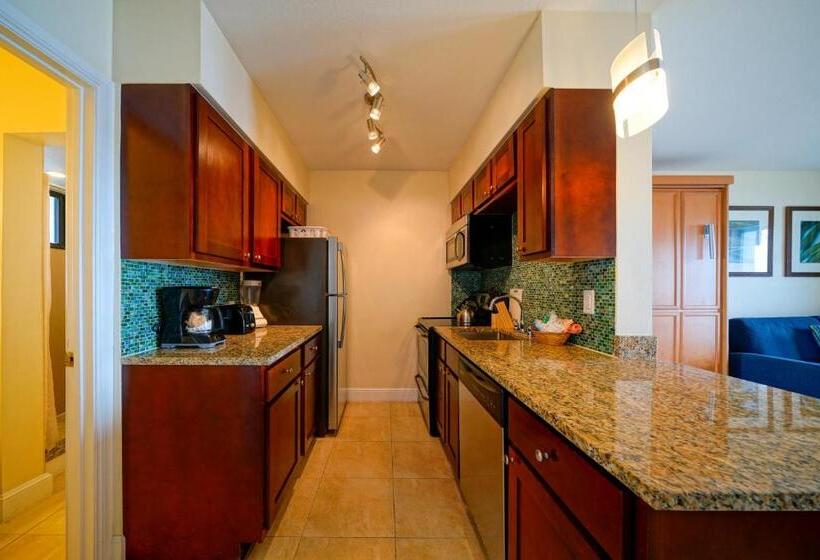 标准工作室, La Costa Beach Club