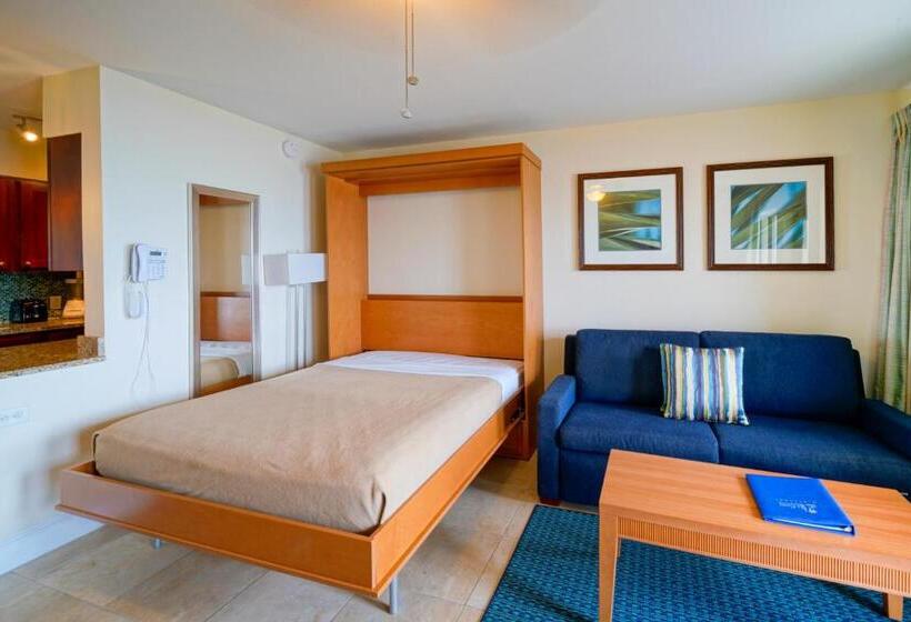 标准工作室, La Costa Beach Club