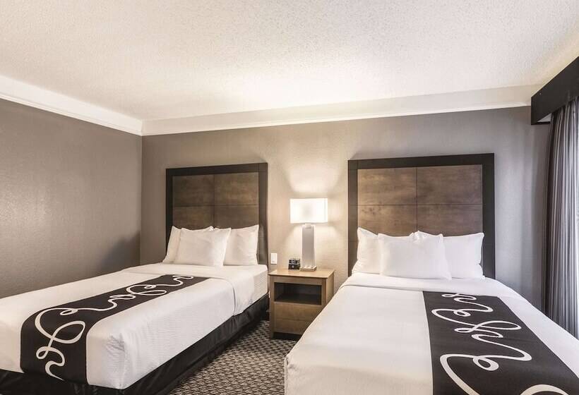 غرفه قياسيه سريرين مزدوجين, La Quinta By Wyndham Austin At The Domain