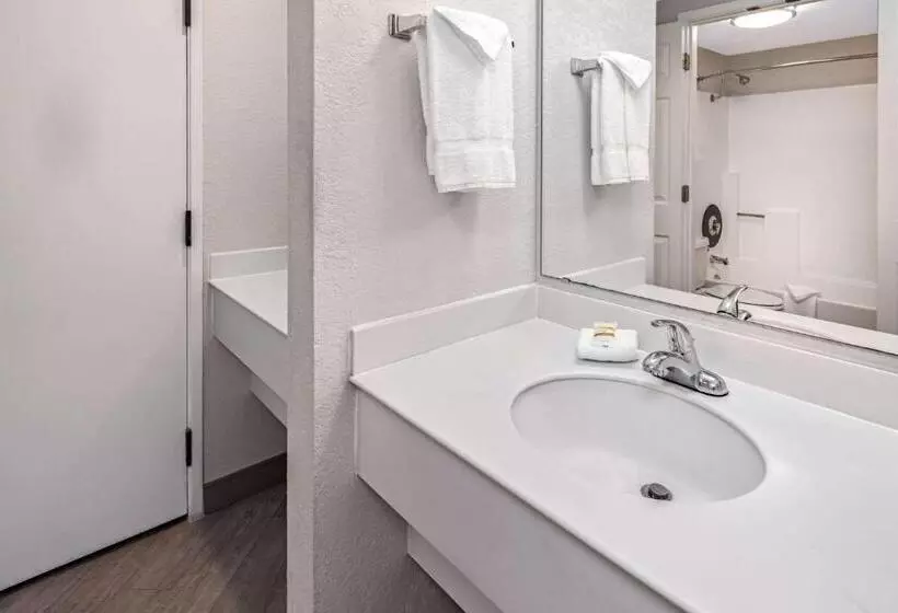 اتاق استاندارد با تخت بزرگ, La Quinta By Wyndham Buena Park