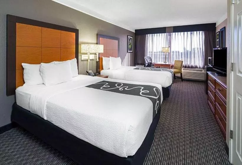 اتاق لوکس, La Quinta By Wyndham Buena Park