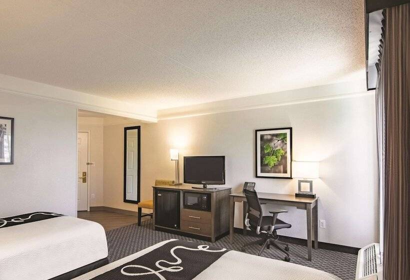 חדר סטנדרט שתי מיטות זוגיות, La Quinta By Wyndham Oklahoma City Norman