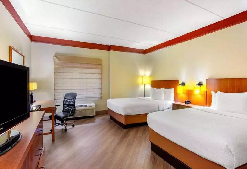 デラックスルーム, La Quinta By Wyndham Raleigh Crabtree