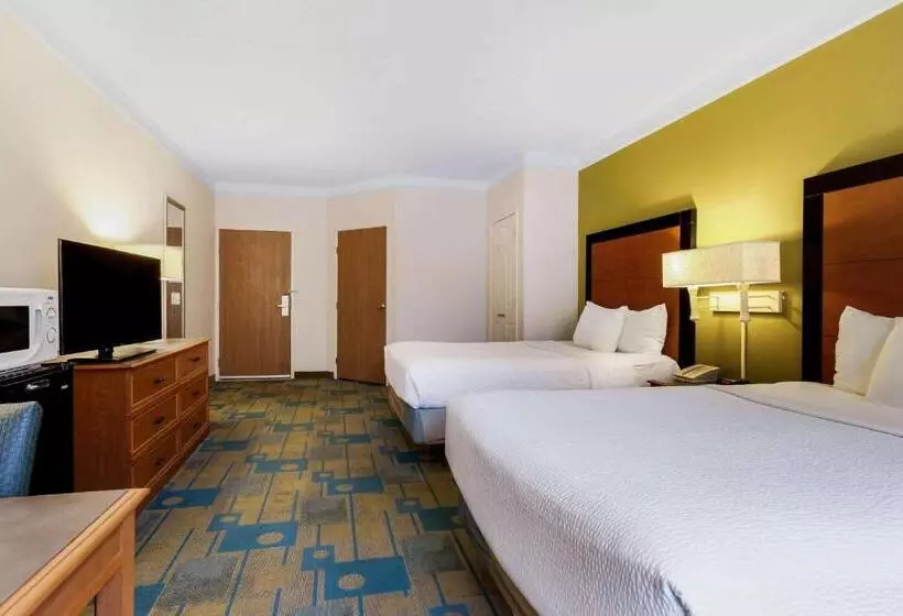 استودیوی لوکس, La Quinta By Wyndham St. Pete Clearwater Airport
