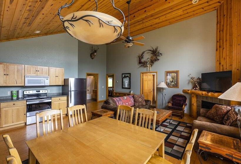 בקתה, Lodge At Palmer Gulch