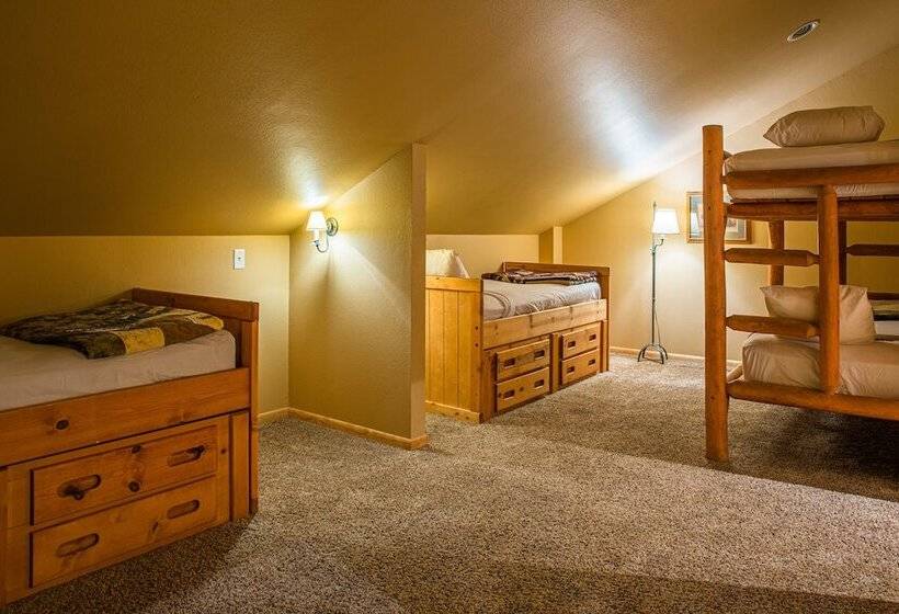 בקתה, Lodge At Palmer Gulch