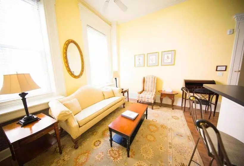 سوییت, La Reserve Bed And Breakfast