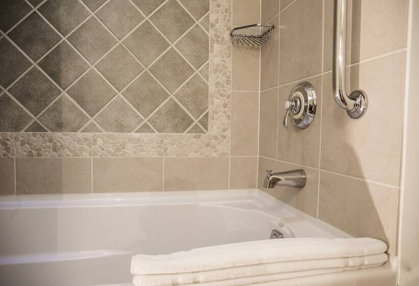 غرفة قياسية سرير ملكى, Lake Lawn Resort