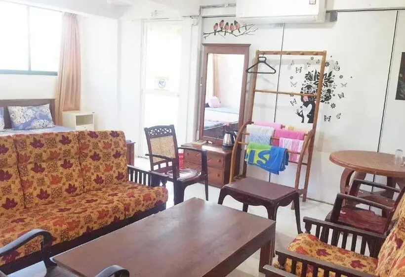 Familienzimmer, Beehive Colombo