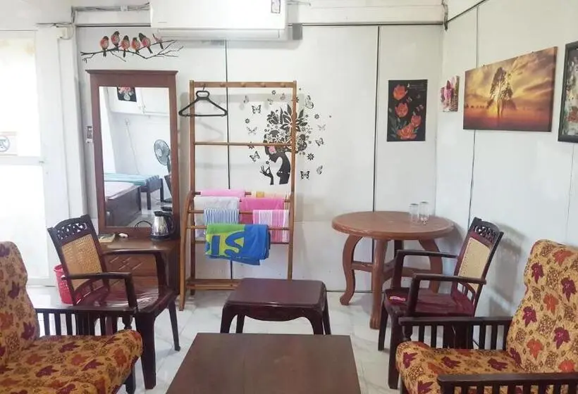 Familienzimmer, Beehive Colombo