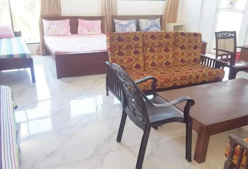 Familienzimmer, Beehive Colombo