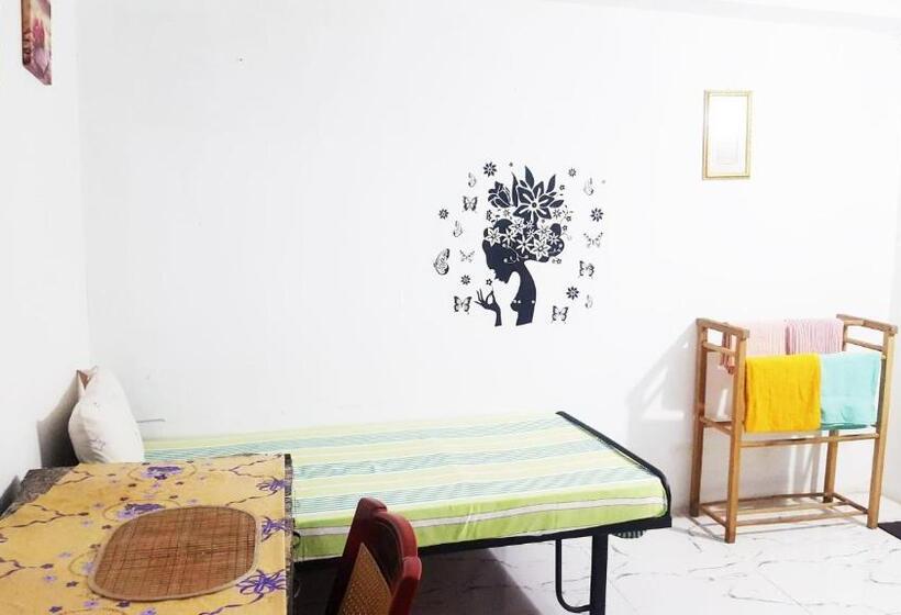 اتاق استاندارد, Beehive Colombo