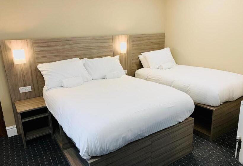 패밀리 룸, De Regency Style