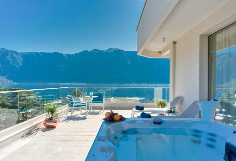 סוויטה עם ג'קוזי, Hyatt Regency Kotor Bay Resort