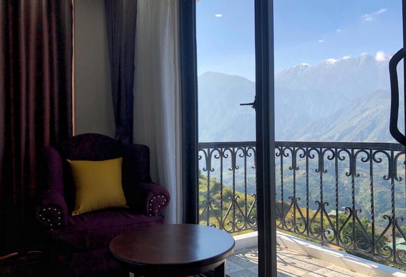 اتاق لوکس با بالکن, Muong Hoa View