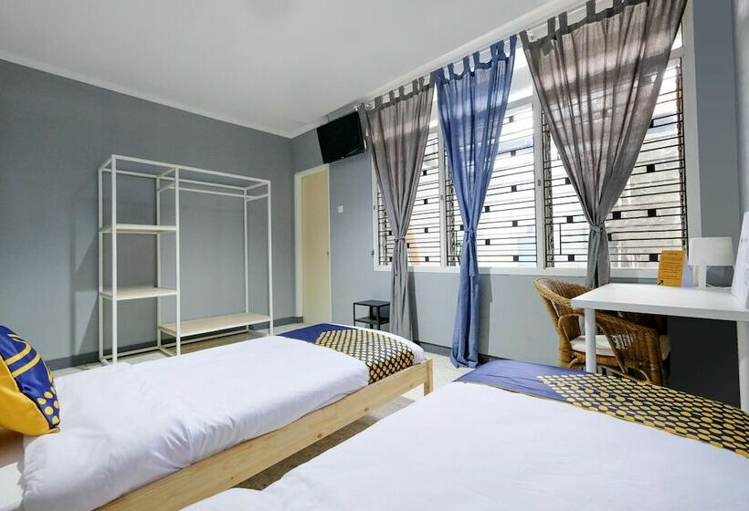 חדר דלוקס, Spot On 2281 Omajo