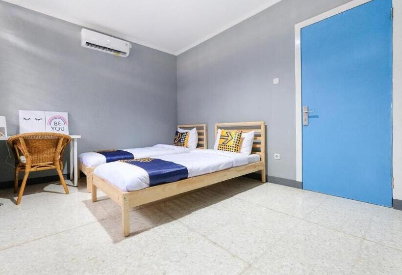 חדר דלוקס, Spot On 2281 Omajo