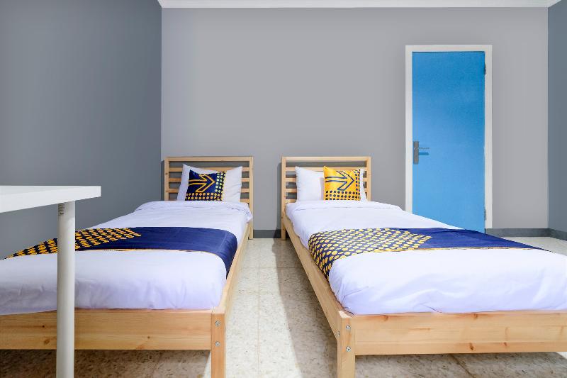 חדר דלוקס, Spot On 2281 Omajo