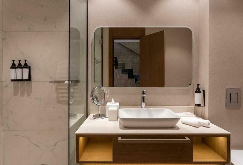 آپارتمان پریمیوم 1 خوابه, Hyatt Regency Kotor Bay Resort