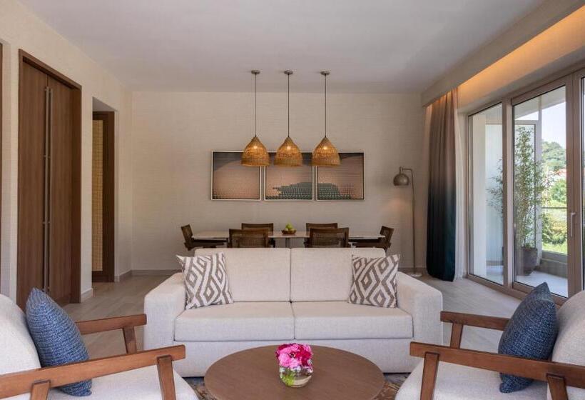 آپارتمان لوکس 2 خوابه, Hyatt Regency Kotor Bay Resort