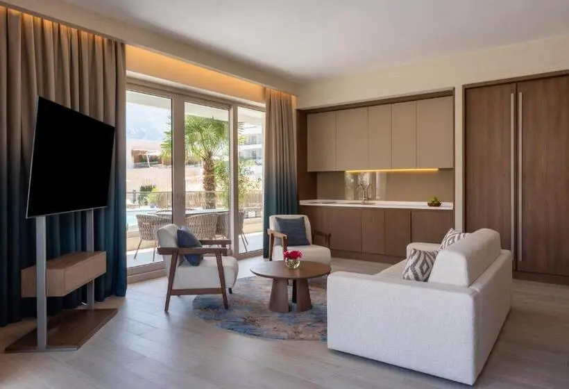 آپارتمان لوکس 2 خوابه, Hyatt Regency Kotor Bay Resort