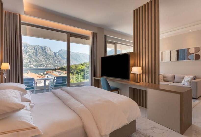 اتاق پرمیوم با چشم‌انداز دریا, Hyatt Regency Kotor Bay Resort