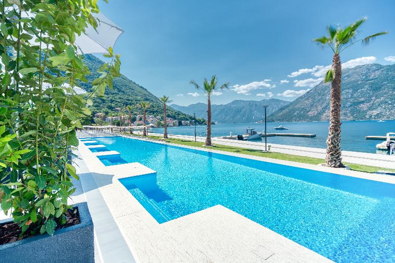 سوییت لوکس, Hyatt Regency Kotor Bay Resort