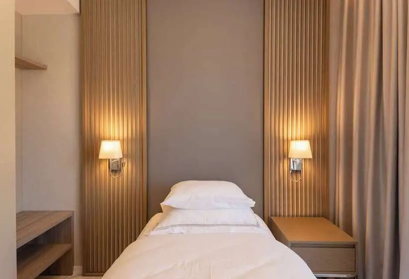 اتاق استاندارد, Hyatt Regency Kotor Bay Resort