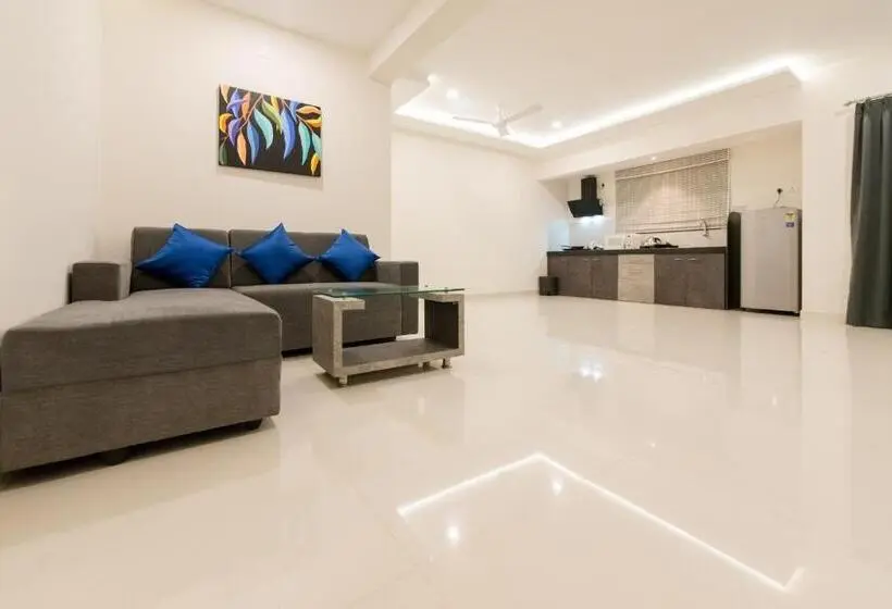Standard-studio Parveke, Manipal Atalia Service Apartments