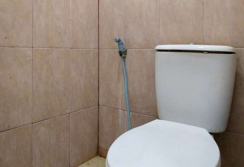 חדר סטנדרט, Reddoorz @ Hotel Surabaya Sumenep