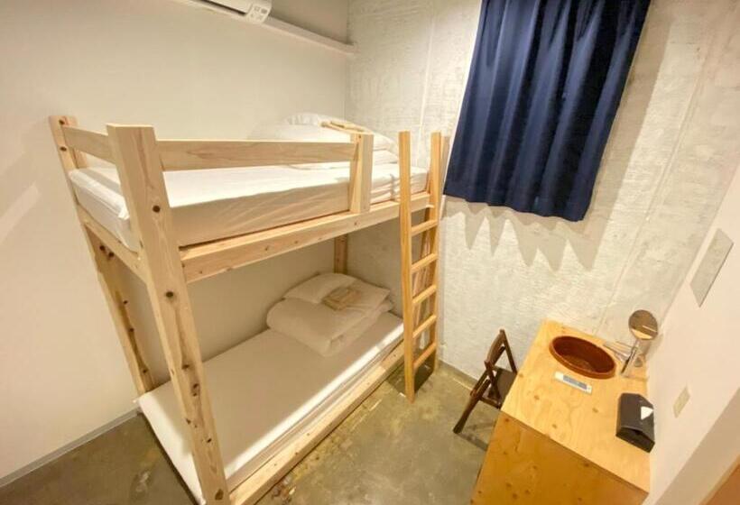 غرفة عائلية, &hostel Haru