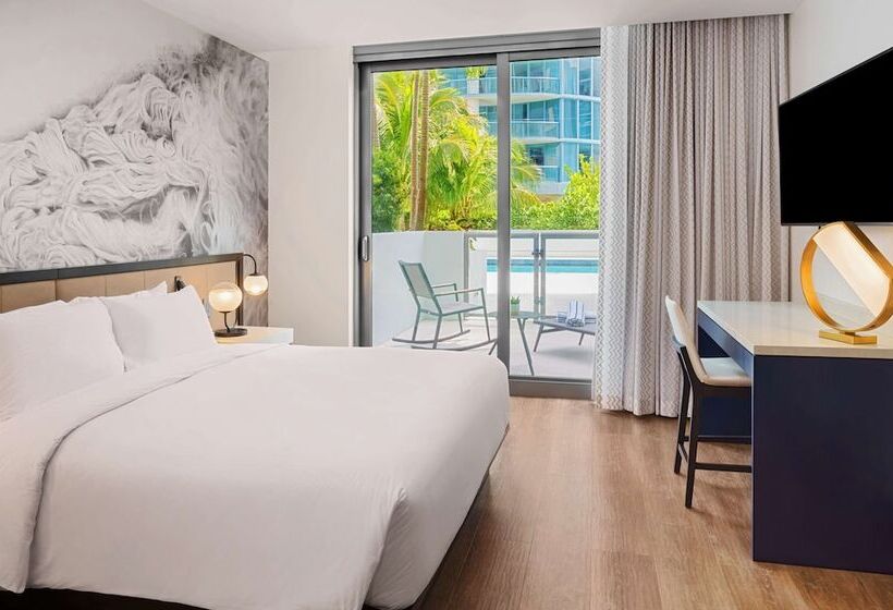 キャビン, Hyatt Centric Las Olas Fort Lauderdale