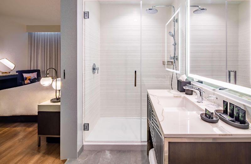 キングサイズベッドのスタンダードルーム, Hyatt Centric Las Olas Fort Lauderdale