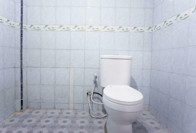 غرفة قياسية, Oyo 2180 Vina Vira