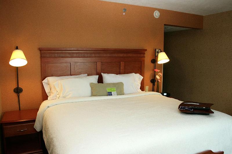 اتاق لوکس, Oyo 2180 Vina Vira