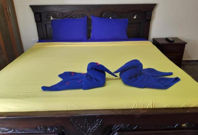 スタンダードスタジオ, Apartamento Turistico Eisamar