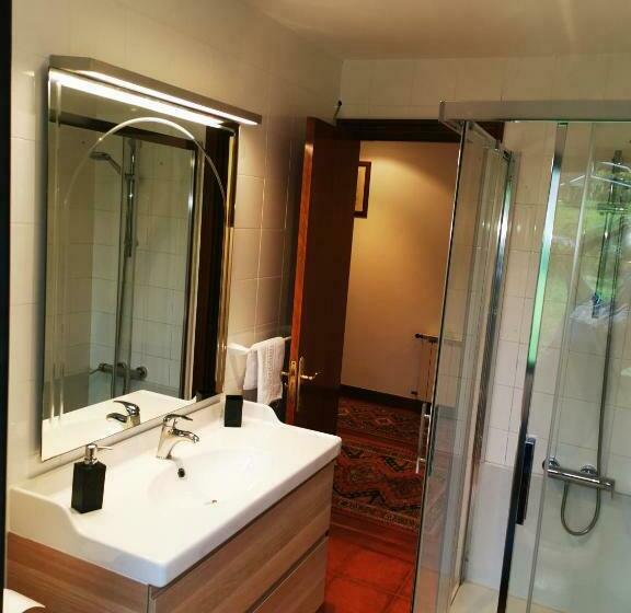 اتاق استاندارد با سرویس بهداشتی مشترک, Astei Nekazalturismoa