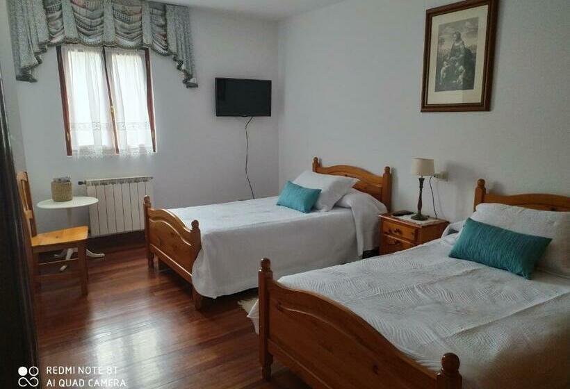 اتاق استاندارد با سرویس بهداشتی مشترک, Astei Nekazalturismoa