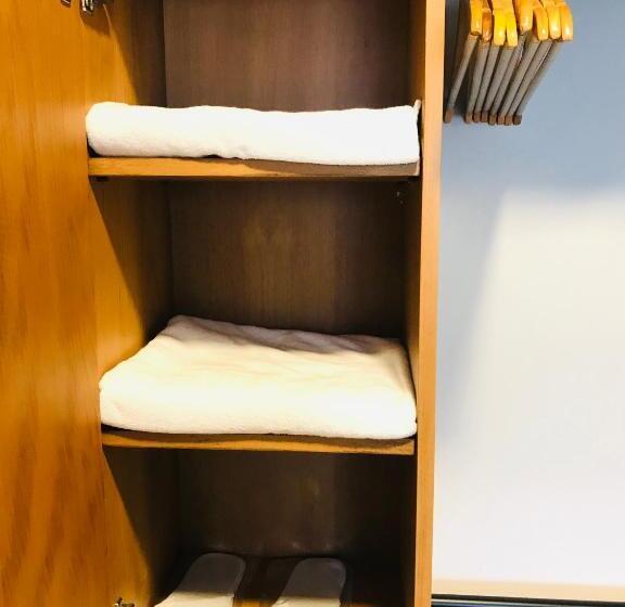 Economy Triple Room, Barkod Otel