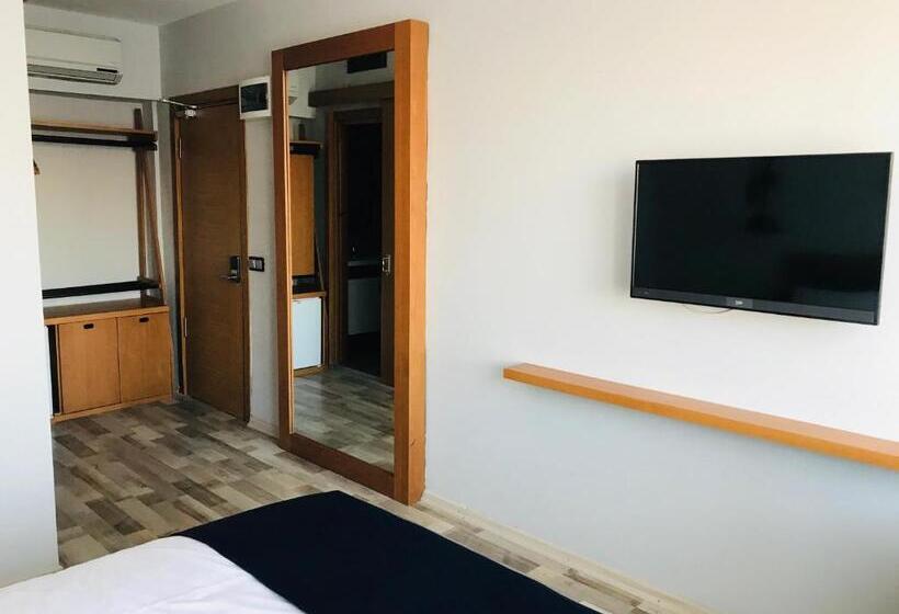 Economy Triple Room, Barkod Otel