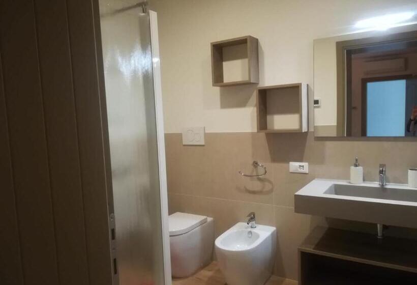 غرفة ديلوكس, La Libellula