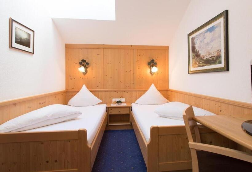 2 Bedroom Apartment, Landhaus Zauser