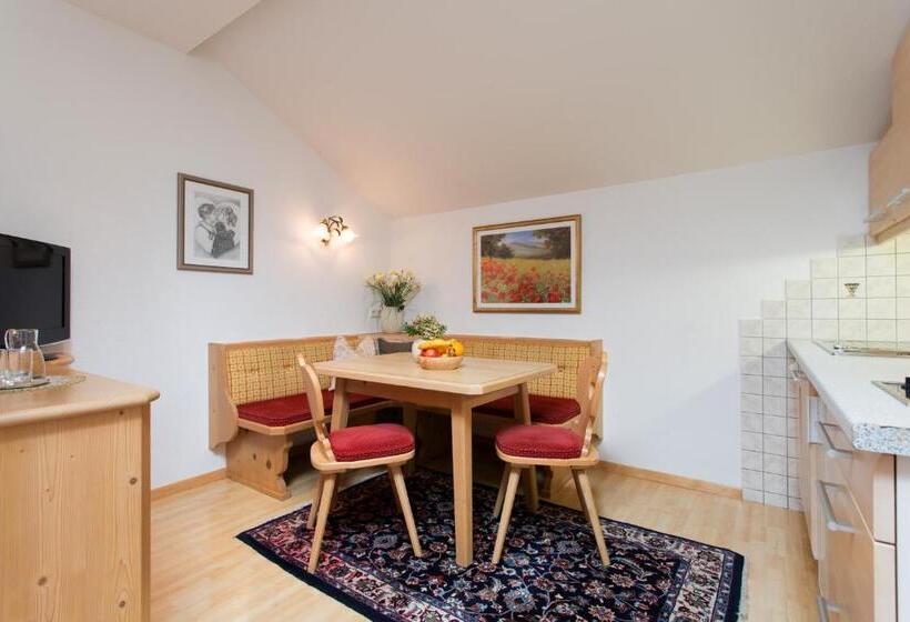 2 Bedroom Apartment, Landhaus Zauser
