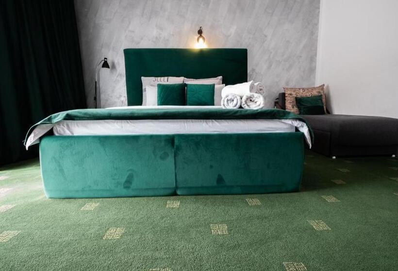 스탠다드 트리플 발코니 룸, Top Mountain