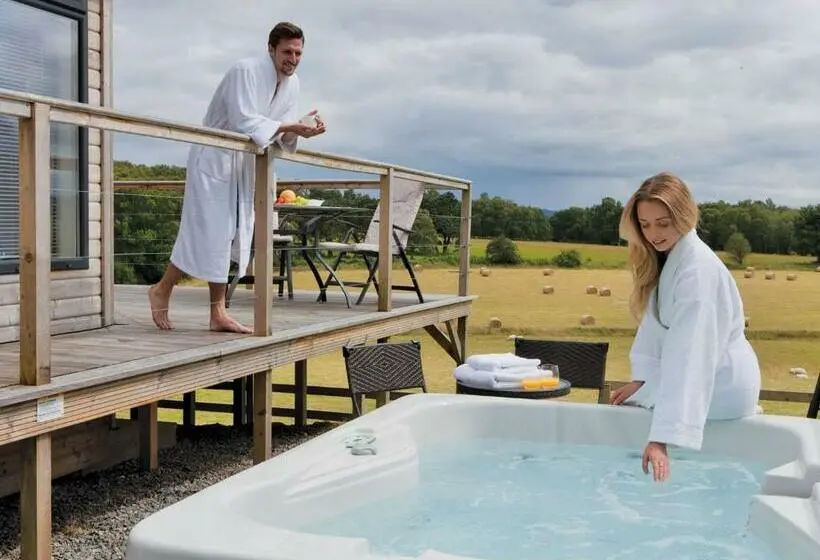 Talo 1 Makuuhuone, Kessock Highland Lodges