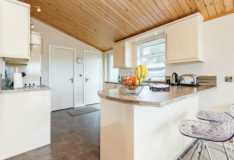 Дом 1 Спальня, Kessock Highland Lodges